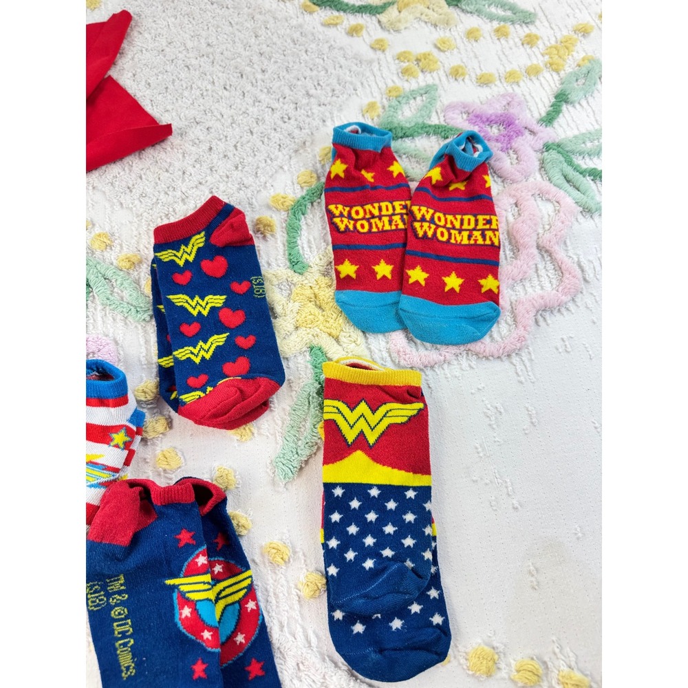 DC Comics Wonder Woman Novelty Socks Lot Ankle and Cape Knee High 6 Pairs - Picture 6 of 7